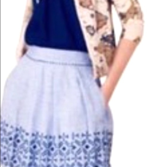 Odille Anthropologie Women's Tiered Ruffle Embroidered Skirt. Sz 4 - Picture 2 of 10